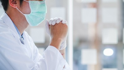 Wykryto nowe, niebezpieczne odmiany brytyjskiego wariantu koronawirusa