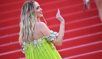 Chiara Ferragni meztelenruhával áll ki a nők jogaiért
