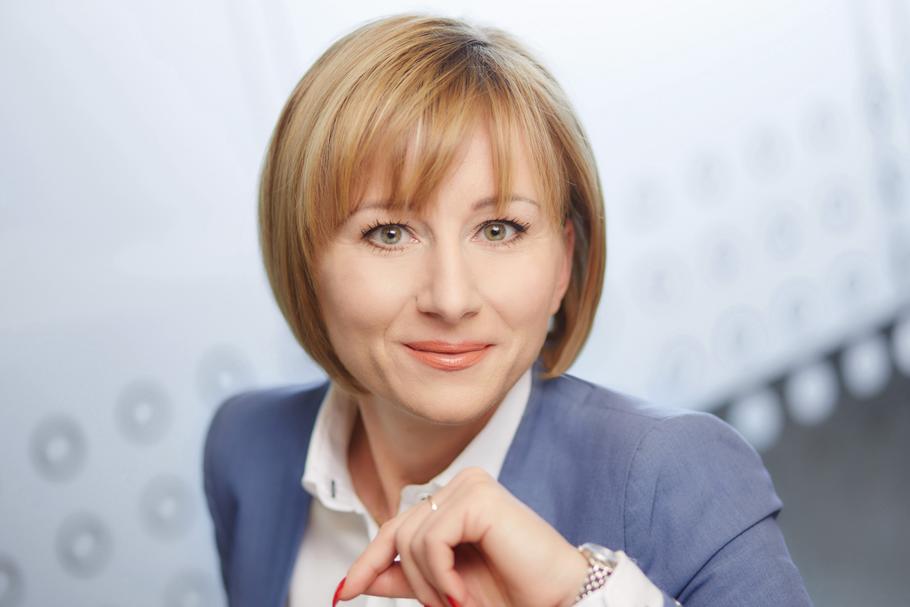 Karolina Szmidt kieruje Henkel Polska od 31 marca 2020 r., wcześniej była szefem HR i nadal pełni tę funkcję w Polsce oraz na Litwie, Łotwie i w Estonii