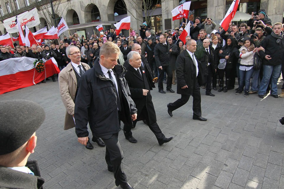 Jarosław Kaczyński przed palacem prezydenckim, fot. Paweł Lewandowski