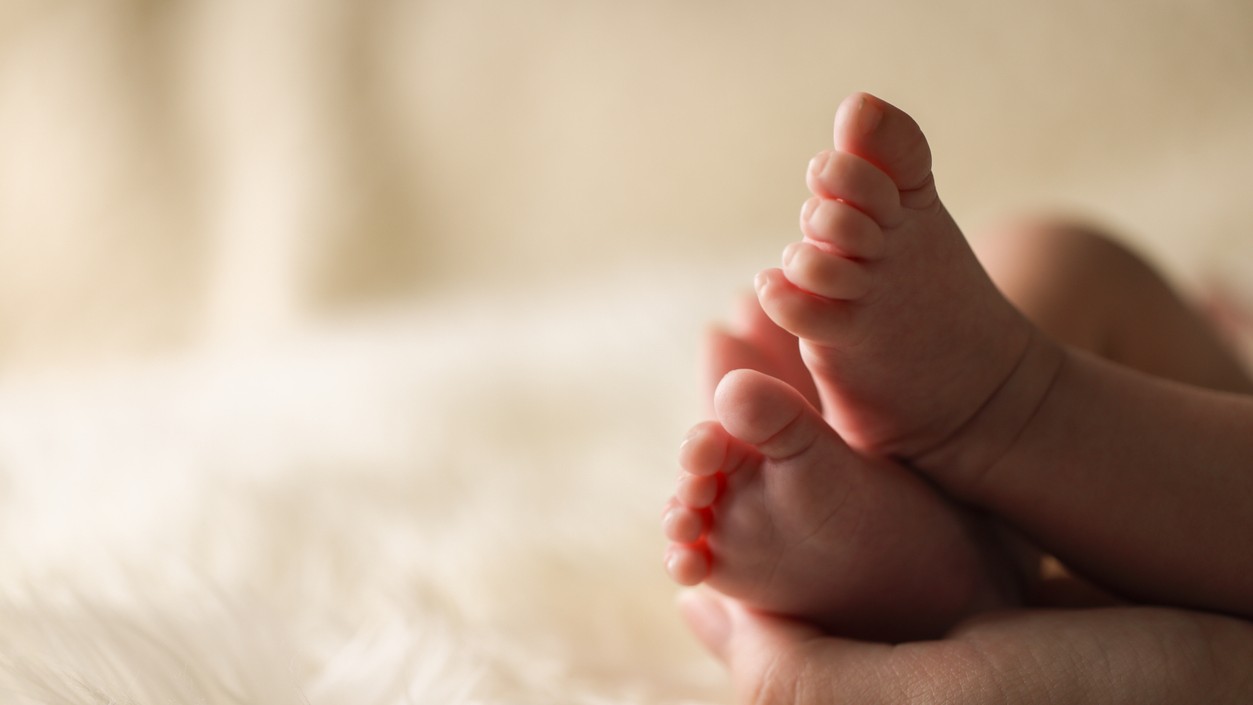 Pri incidente v nelegálnych jasliach v Jeruzaleme zomreli dve dojčatá (ilustračné foto).