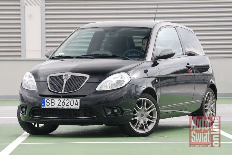 Lancia Ypsilon