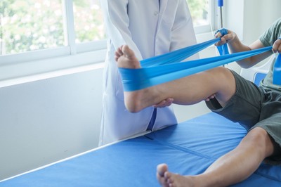 Resort nauki proponuje zmiany w kształceniu fizjoterapeutów i ratowników medycznych. Będzie więcej zajęć praktycznych