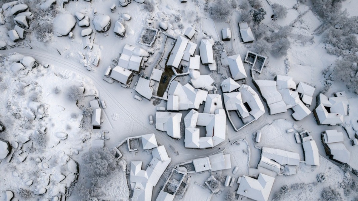 Sneg u opštini Vila Puka de Agvar u Portugalu 24. januara