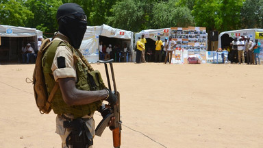 Niger: trzy zamachowczynie wysadziły meczet, 10 osób zginęło