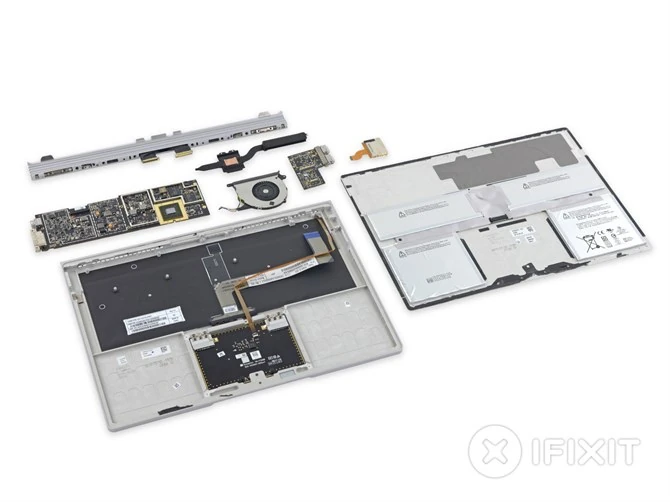 Tak wygląda Surface Book po "terapii" u iFixit