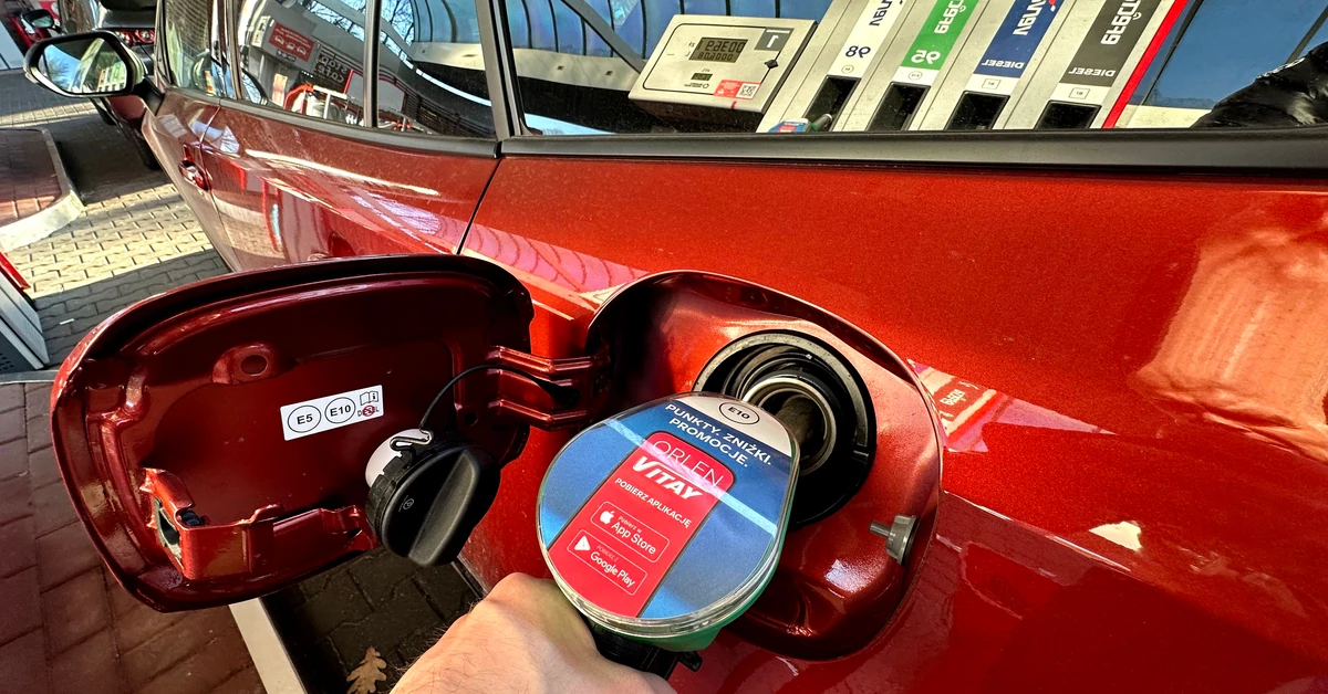 Kto ma auto na benzynę 95, ten w cyrku się nie śmieje. Od 26 marca zmiany na stacjach