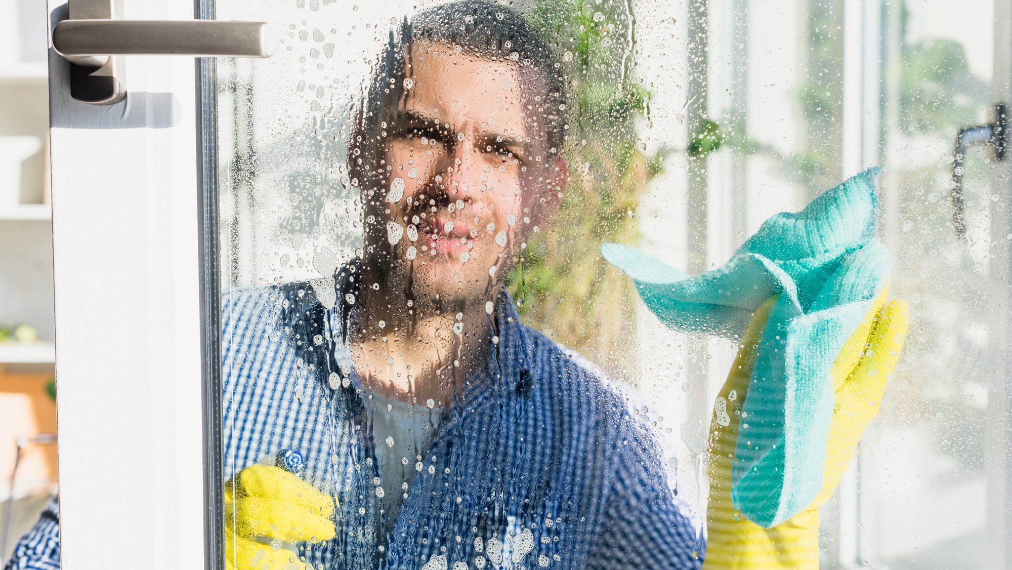 S trochou cviku môžu vaše okná vyzerať ako nové.