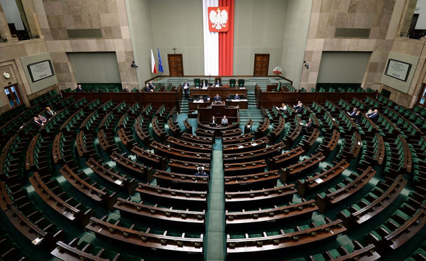 Sejm: Kluby za pracami nad uchyleniem karania za znieważenie prezydenta