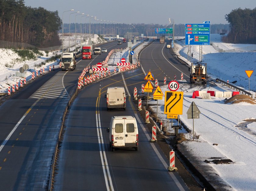 Kamery z radarem na autostradzie A1 między Łodzią i Częstochową