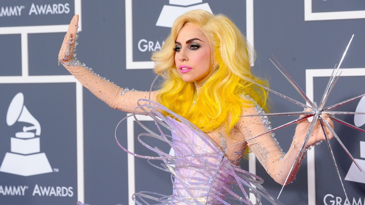 Przekonałam się, że umieszczenie Boga w tekście piosenki pop to najbardziej kontrowersyjna rzecz, jaką może zrobić artysta - mówi Lady Gaga.