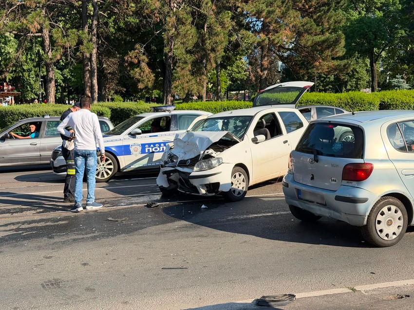 Saobraćajna nesreća kod Pravnog fakulteta