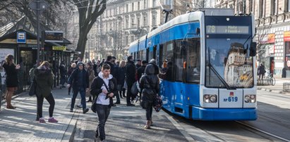 Chaos z podwyżką cen biletów w Krakowie. Radni przesunęli głosowanie