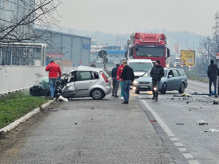 Težak udes na obilaznici kod Gornjeg Milanovca