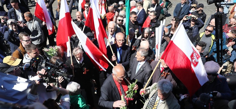 Prowokacja nieudana. Ambasador Rosji nie złożył kwiatów, odjechał