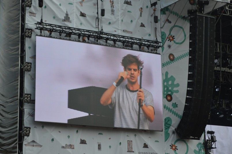 Taco Hemingway podczas koncertu na Orange Warsaw Festival. 2 czerwca 2018