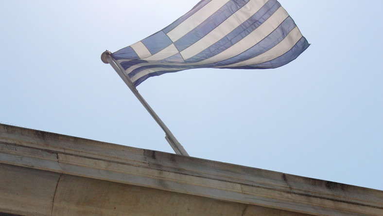 Parlament Grecji zdecydował wieczorem, że Ateny mają oficjalnie zażądać od Niemiec reparacji za zniszczenia i zbrodnie wojenne z okresu drugiej wojny światowej. Według greckiej komisji ekspertów w grę wchodzi co najmniej 290 miliardów euro.
