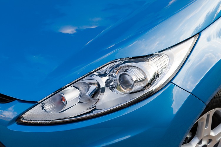 Styliści pełnymi garściami czerpali z prototypowego verve