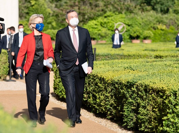 Ursula von der Leyen i Mario Draghi