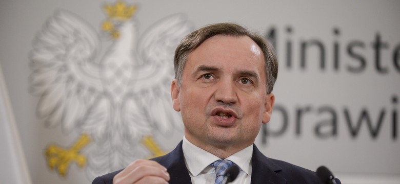 Policja doprowadzi Ziobrę przed komisję? Były minister: Obrzydliwe nękanie