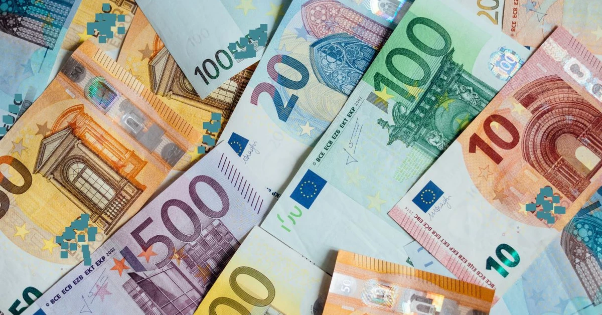 Ceny ropy rosną, złoty słabnie. Bliski Wschód znów wstrząsa giełdami [KURSY WALUT. ŚRODA. 18.06.2025]