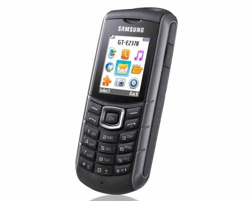 Samsung Solid E2370 - komórka dla wielbicieli survivalu