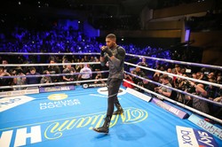 Bokserska walka Joshuy z Pulewem 12 grudnia w Londynie