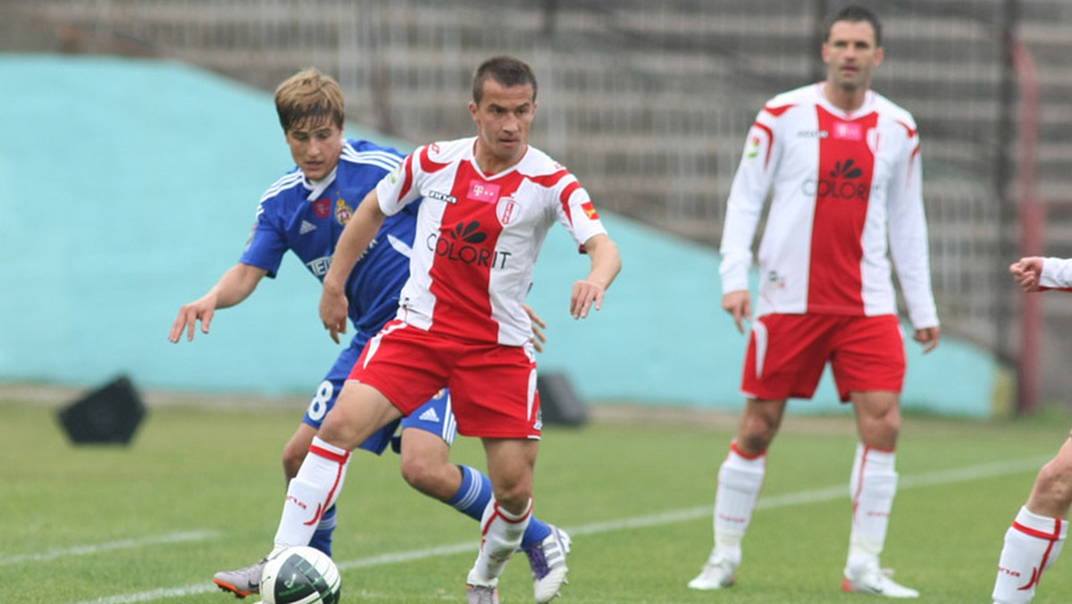 Łódzki Klub Sportowy przegrał w meczu towarzyskim z MKS Kluczbork 0:2. To pierwsza porażka zawodników ŁKS w przygotowaniach do rundy wiosennej.