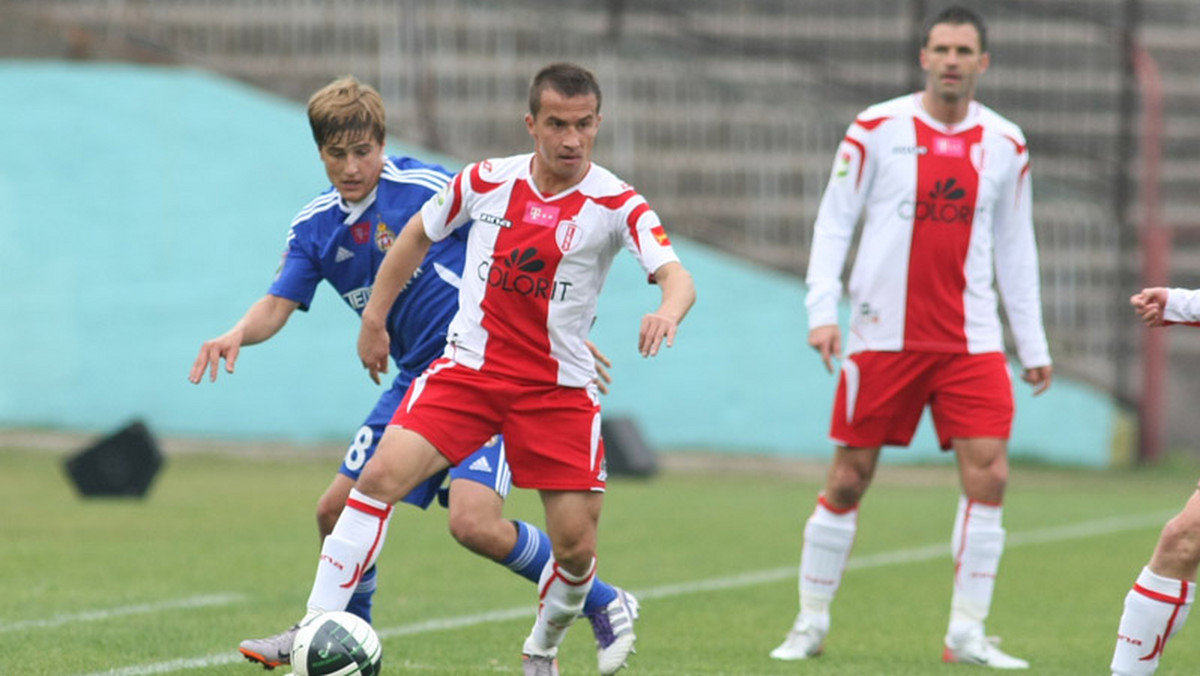 Tomasz Wieszczyski został w środę akcjonariuszem spółki ŁKS Łódź. Na spotkaniu szefów spółki zapadła też decyzja, że dyrektorem sportowym będzie Jarosław Dziedzic - przyjaciel Wieszczyckiego i drugi trener zespołu Młodej Ekstraklasy ŁKS.