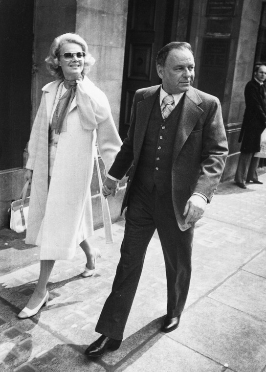 Barbara i Frank Sinatra w 1975 roku w Londynie