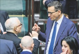 kulisy wojny w pis. bunt morawieckiego się opłacił