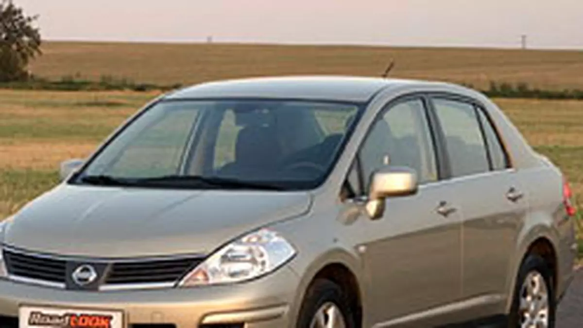 Nissan Tiida Sedan 1.8 Acenta - do Europy (z Japonii przez Amerykę)