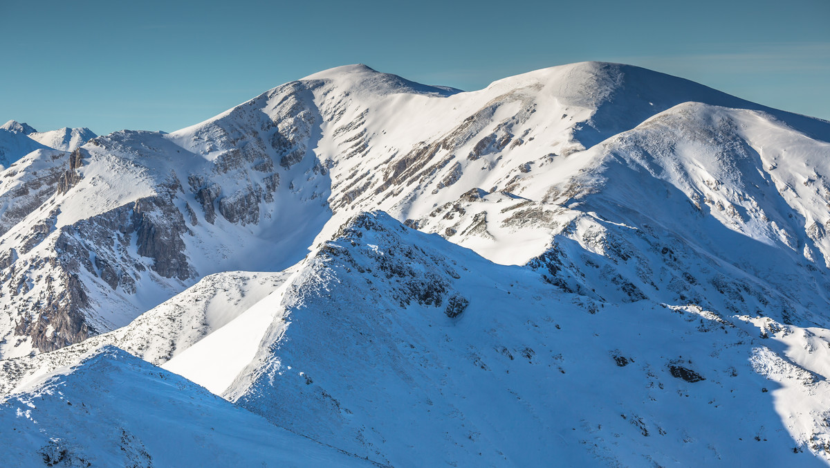 Tatry: -17 st. C. i metr śniegu na Kasprowym. TOPR odradza wyjścia