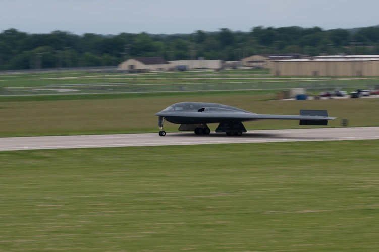Bombowiec B-2 Spirit w Whiteman Air Force Base w Missouri.