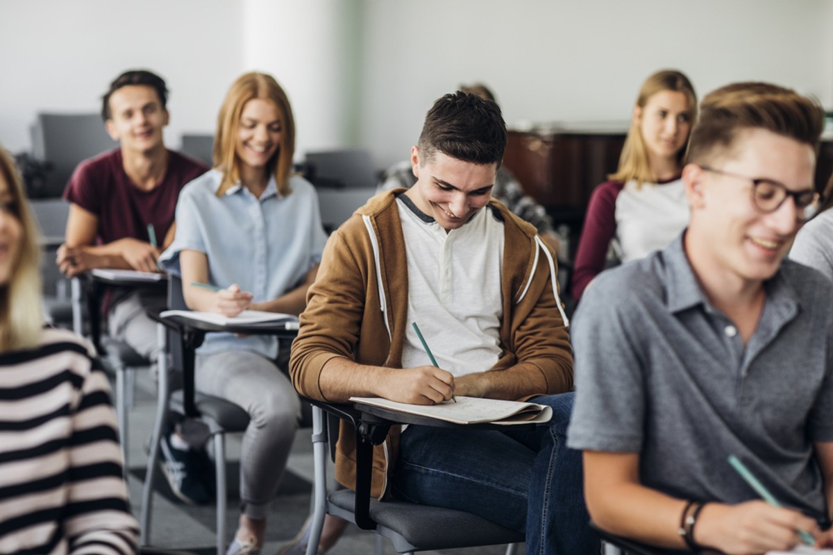 Bogaty jak student? Co trzeci zarabia w Polsce 4-6 tys. zł miesięcznie