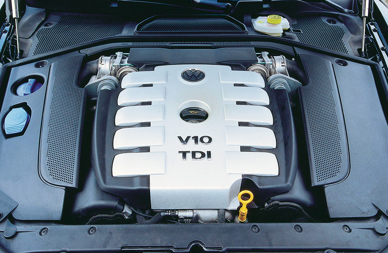 Volkswagen Phaeton 5.0 TDI - cena 19 000 zł