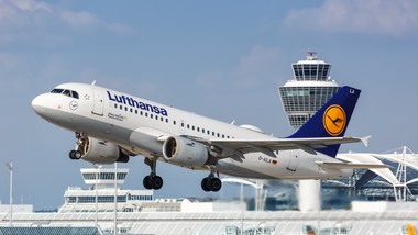 strajk pilotów lufthansy. paraliż transportowy w niemczech. loty będą opóźnione i odwoływane