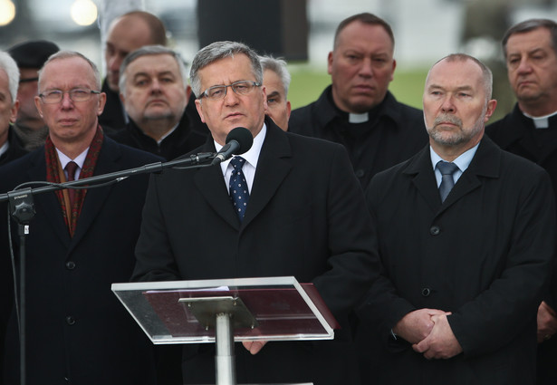 Życzenia od pary prezydenckiej i premier. "Aby święta przyniosły wyciszenie sporów"