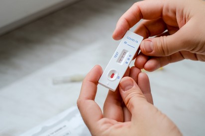 Ezentúl boltban is megveheti a covid gyorsteszteket!