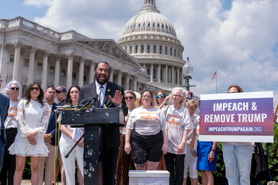 Demonstranti traže Trampov opoziv u Vašingtonu 23. jula
