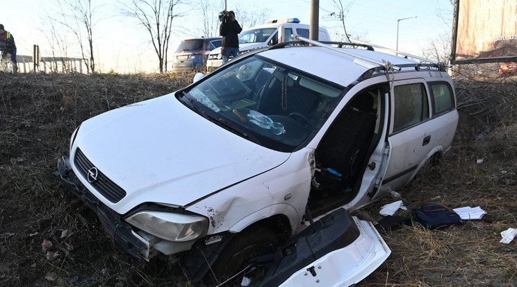 Halálos baleset történt Fótnál / Fotó: MTI-Mihádák Zoltán