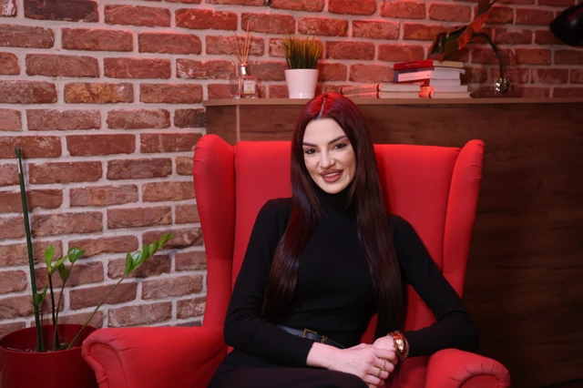 JEDNOM GODIŠNJE RADI BOTOKS OVOG DELA TELA: Tara Simov nema hrskavicu, a problem nastaje kada popusti dejstvo zahvata!