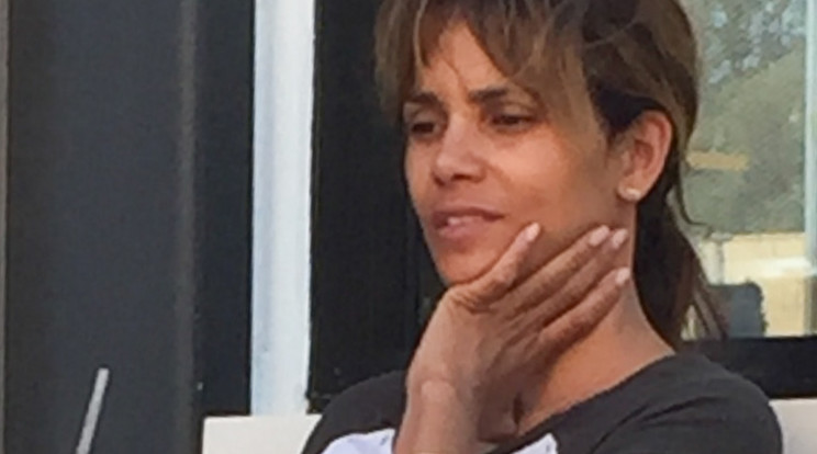 Halle Berry gyakran mozdul ki smink nélkül /Fotó: Northfoto