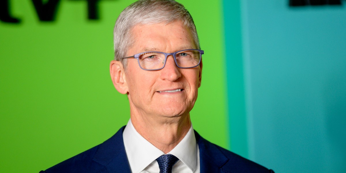 Tim Cook po 9 latach prowadzenia Apple został miliarderem. Większość fortuny chce jednak przeznaczyć na cele charytatywne