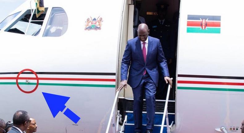 Presidedent William Ruto disembarking from the official presidential jet