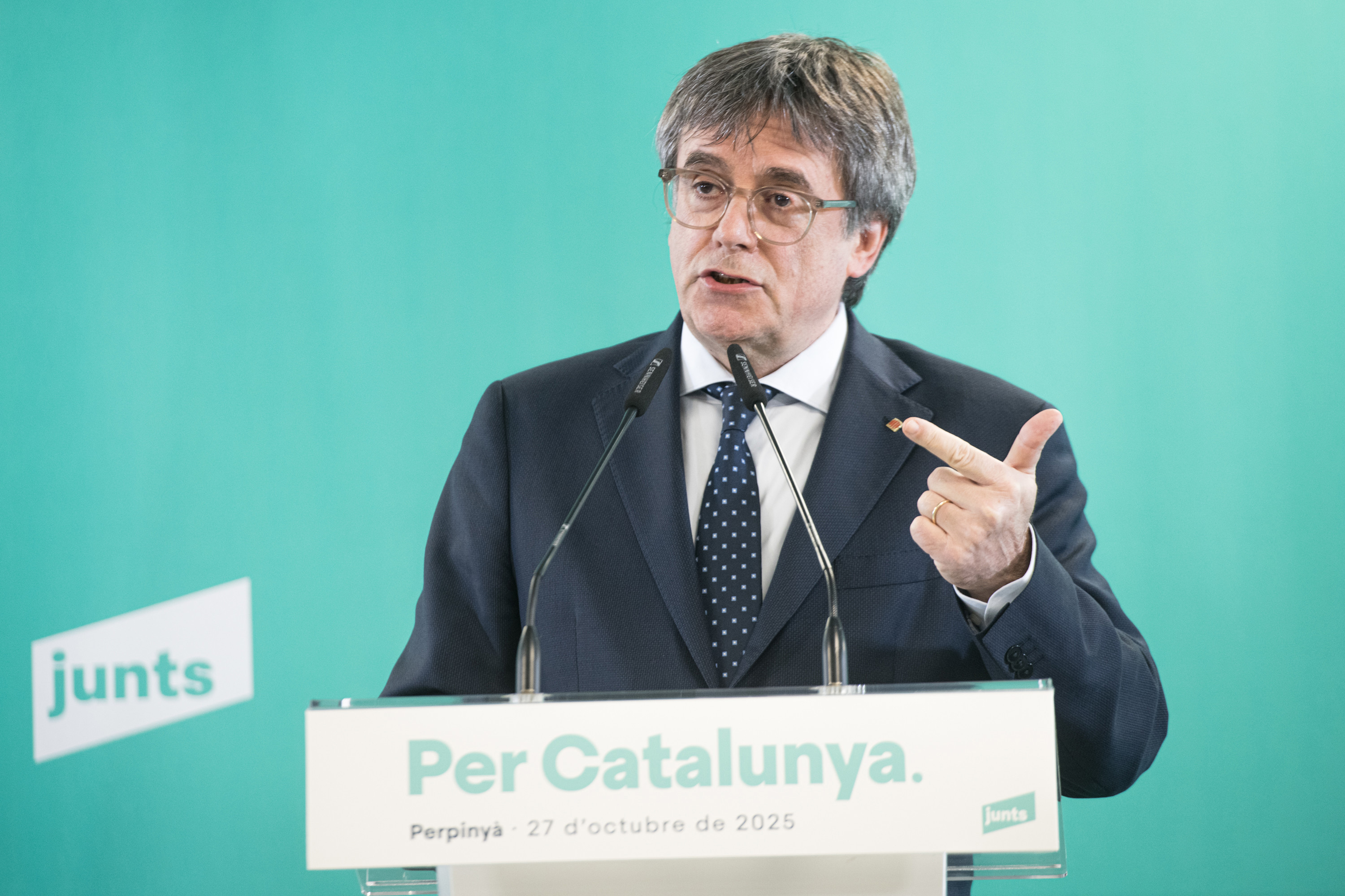 Ocho años después, el Constitucional mantiene las órdenes de detención contra Puigdemont