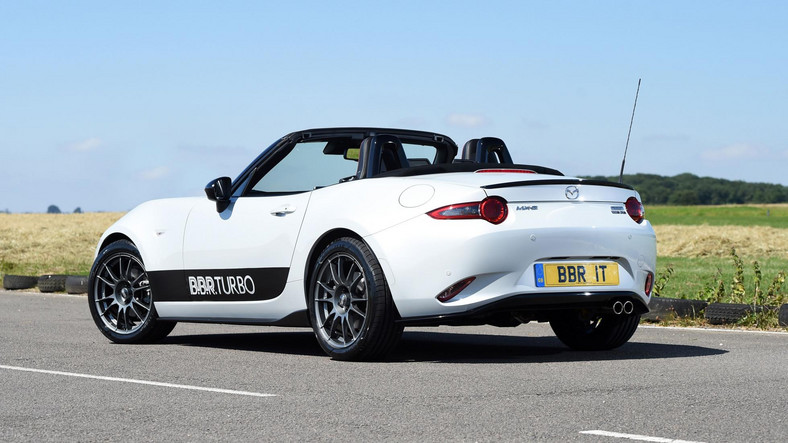 Mazda MX-5 BBR – 5 sekund do „setki” i 250 km/h