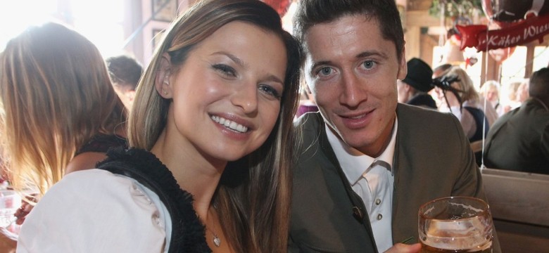 Lewandowski wraz z żoną świętował swoje gole na Oktoberfest. WIDEO