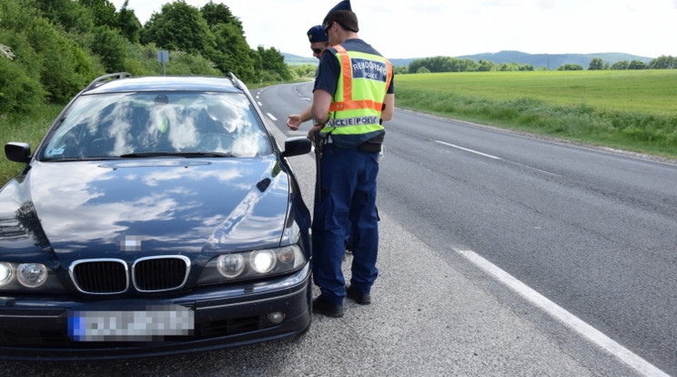 3 nap alatt 14 ittas sofőrrel szemben intézkedtek a rendőrök Veszprém megyében /Fotó: Police.hu