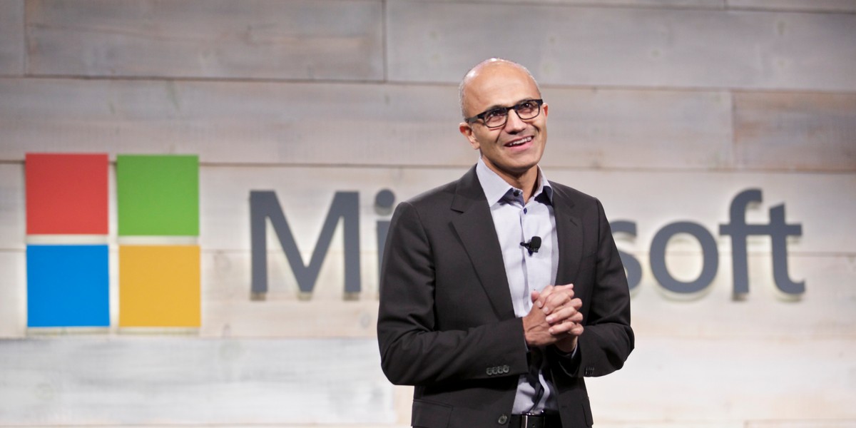 Prezes Microsoftu Satya Nadella ma powody do zadowolenia